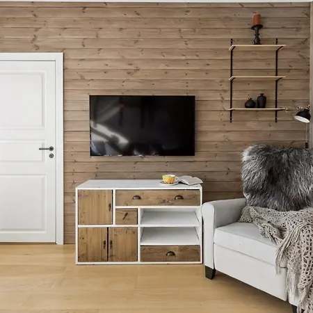 Apartment Sentrum For 4 Personer *